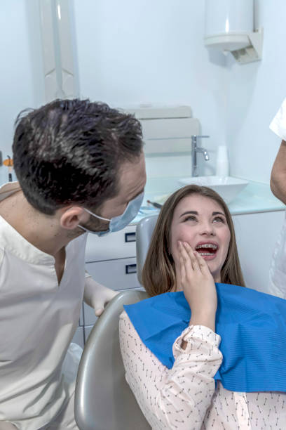 Best Emergency Treatment for Dental Infections or Abscesses in Bling, AR